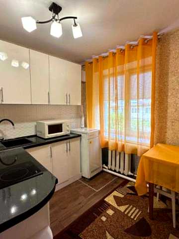 Продам 3-ну квартиру у селищі Смига , Дубенський район.