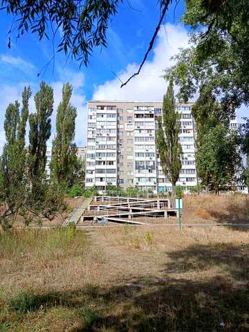 Продаж 2-кімнатної квартири біля озера Оболонь без комісії вул. Йорданська, 2Б 1 поверх з підвалом