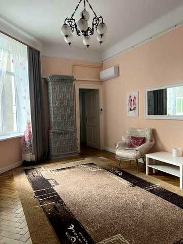 Довгострокова оренда великої квартири у Львові