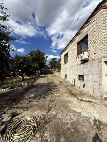 Продам  будинок у с. Івано-Благодатне