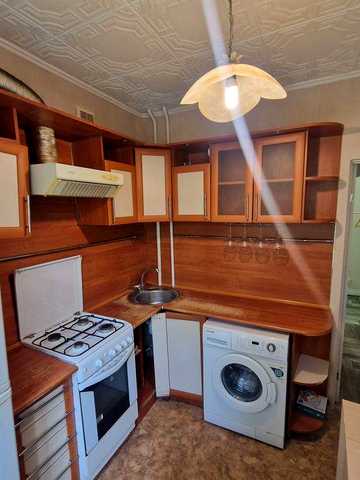 Продам 1 кімнатну квартиру. Вул. Довженка.