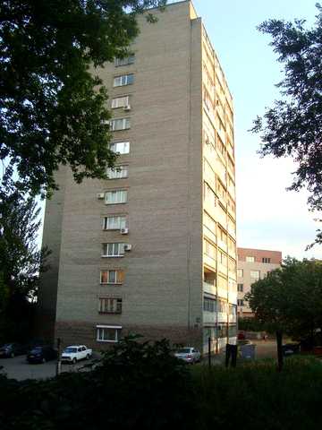 Продам Квартиру , остановка 1 минута, большой  балкон, Вознисеновский мкр, Набережная район, Пляж 3 минуты, парк Радуга ЖК прибрежный