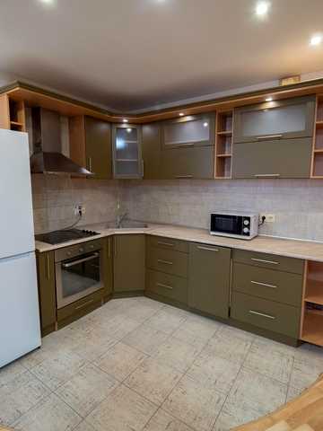 Миколи Бажана просп., 1-М