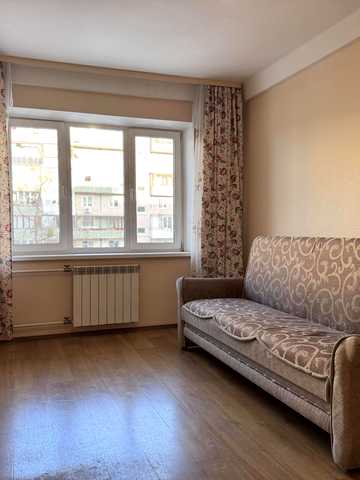 Ореста Левицького вул. (Академіка Курчатова), 22