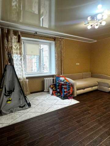 продам 3х.квартиру м.Обухів