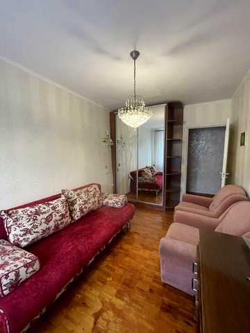 Оренда 3- кім квартири по вул Гречко (р-н Богуніі) 15000 тис + ком