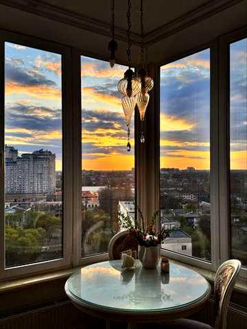 Просторная семейная квартира 80 м², 3 комнаты, генератор, проспект Шевченко