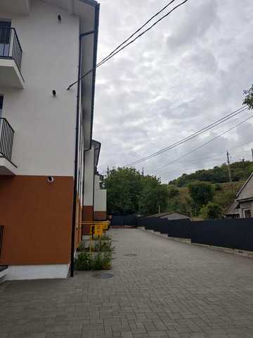продаю 2 х кімнатну квартиру