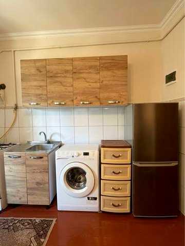 Продаж 1 кімнатної ПОРУЧ З ЦЕНТРОМ, РУСЬКА (р-н МОСТА), ХОРОШИЙ стан, засклена лоджия, закритий ДВІР, є відеоогляд!