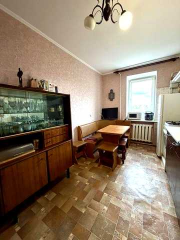Оренда 3к квартири, Виставка