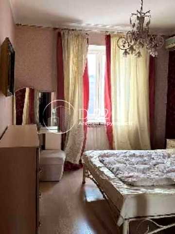 Продаж 3к кв. вул. Вишгородська 45/2