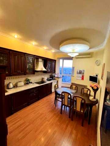 Оренда трьохкімнатної квартири. Гоголя , 20б