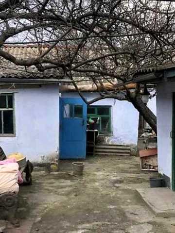 Продаж 1 поверхового будинку з верандою і ділянкою на 8 соток, 65 кв. м, 3 кімнати, на вул. Прибузька