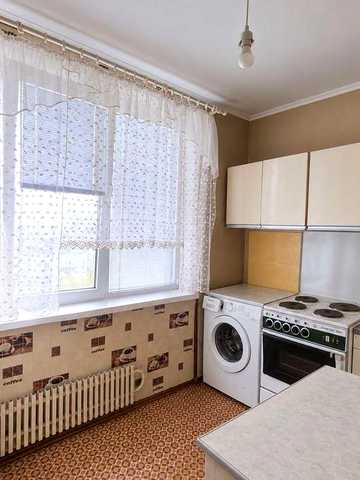 Продам 1 ком на Алексеевке пр. Победы,72