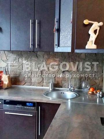 Продаж 3К Вишгородська 4 Сталінка ремонт меблі техніка
