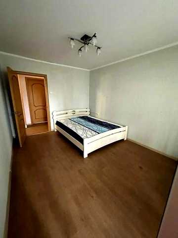 Продаж 3- кімн квартири просп.Ярослава Мудрого  (Академіка Глушка) 26