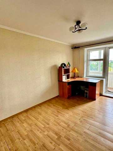 Продається 2 кімнатна квартира, Чортків, вул. Січинського