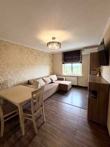 Продаж 3- кімнатної квартири 65 кв.м з євроремонтом та видом на озеро,ж/ м Фрунзенський