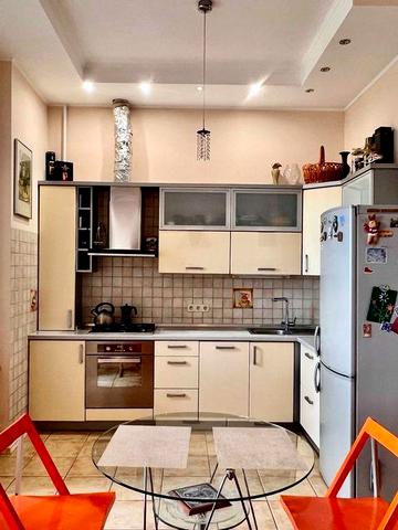 2 кім Берестейський пр. 96 м. Нивки можна з тваринами