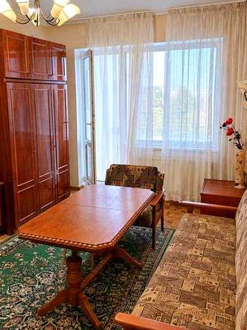 Продається 3 кім.кв. з автономним опаленням пл.67 м.кв.на Таврійському.
