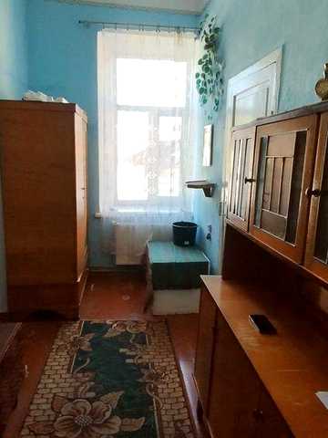 Продається 2-кімнатна квартира