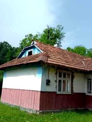 Продається будинок в Карпатах