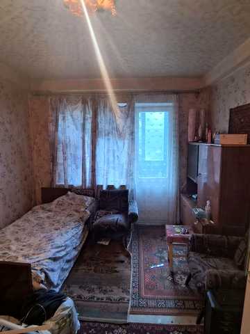 Продам 1 кімнатну квартиру правий