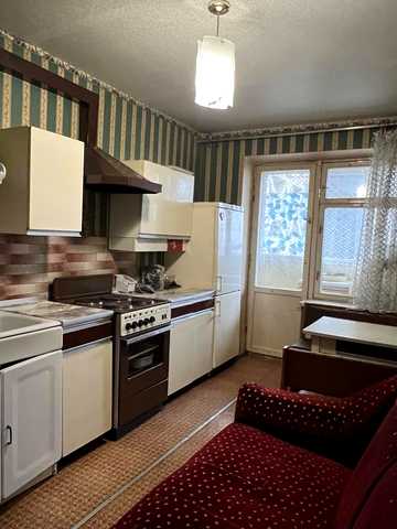 Симиренка вул., 25