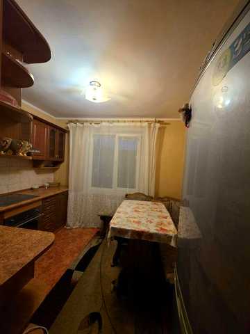Здам в оренду  2 кімнатну квартиру,  рн.ринку Урожай.