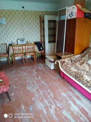 Продам затишну 3-кімнатну квартиру з чудовим краєвидом та балконом.