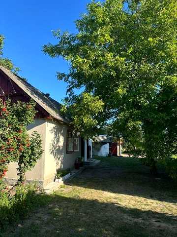 Продаж  2 будинків за ціною квартири