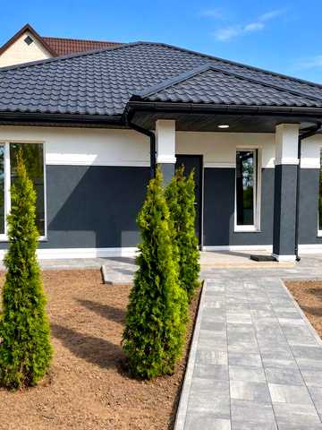 Будинок 110 м² із терасою, 3 кімнатами та ділянкою 7 соток