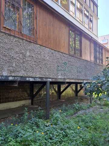 Продам квартиру вул. Кубанської  України 39