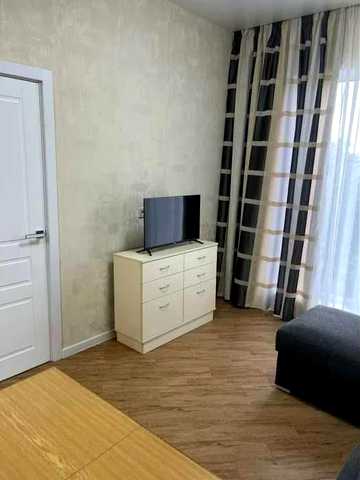 Здам 2-кімнатну квартиру вул. Гойди 24. Довгий термін