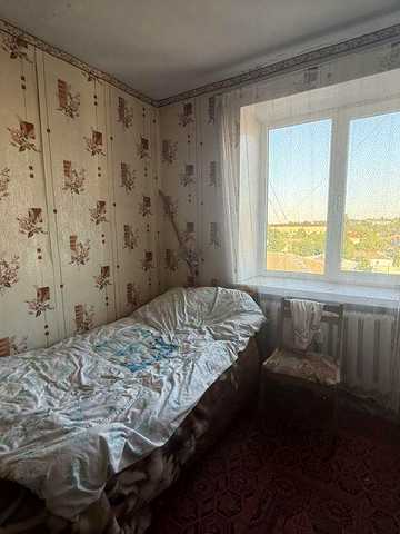 Продам 4-кімнатну квартиру в центрі міста