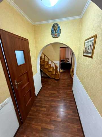 Здаю 1/2 частину будинку