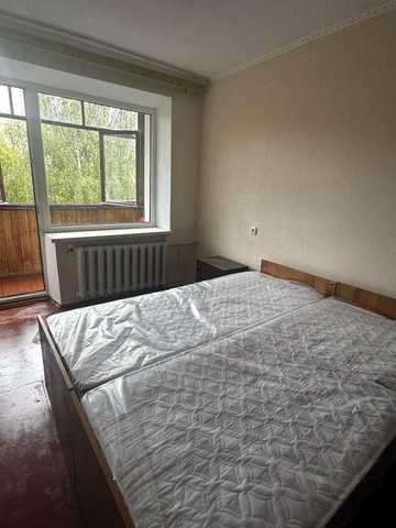 1к квартира на проспекті Юнність , вільно