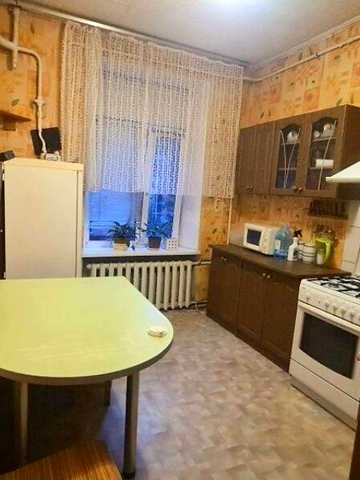 Довгострокова оренда 3к Квартира Гетьмана Полуботка вулиця