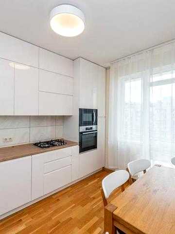 Продаж 3к.двоповерхової  квартири з терасою Метрологічна,109А Кришталеві джерела ЖК Кришталеві джерела