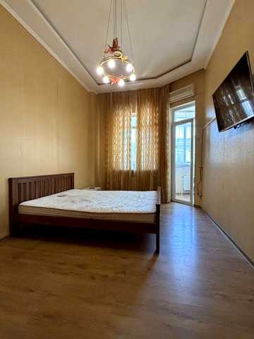 Оренда 2 к квартири. Вул. Театральна,новобудова