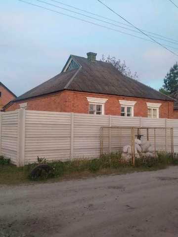 Будинок в золочеві
