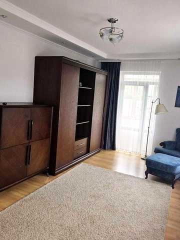 2-к квартира 65,3 м², центр, з меблями та технікою