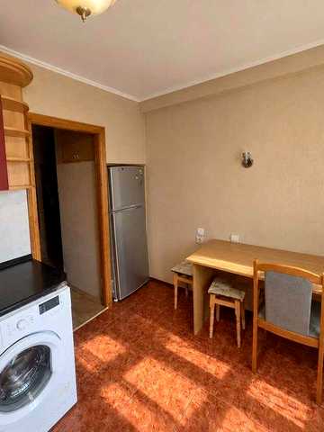 Половецька 14, роздільна 2к, 5 поверх, метро 10хв,є ГАЗ та бойлер