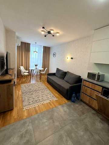 Здається в оренду євродвушка, вул. Краковська, 27