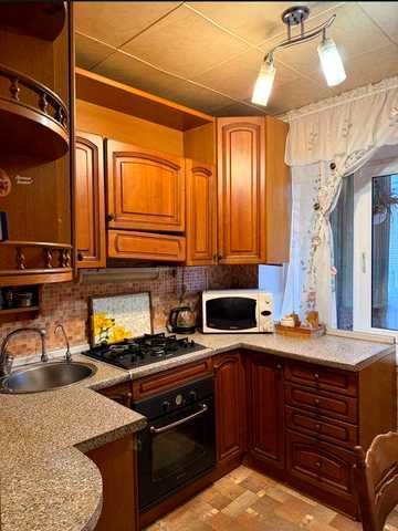 Продам 1к квартиру в центре ( с арендаторами)