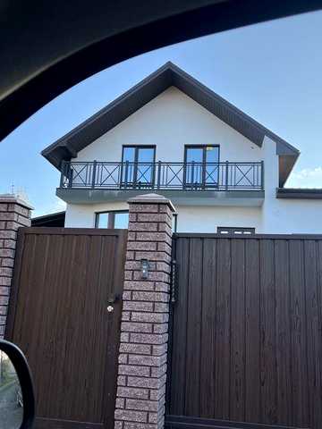 Продається будинок , від кільця 700м, дуже гарний проект ,продажа від власника під є оселю.