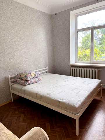 Довгостроково 2-кімнатна квартира метро Дарниця, пішки 3 хв, Соцмісто, без комісії
