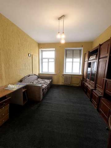 Продам 3 комнатную центр. Продам квартиру в Центре.  Продам трёх комнатную