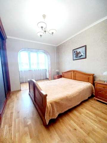 Сержа Лифаря 8А, оренда затишної 4-к квартири, Троєщина