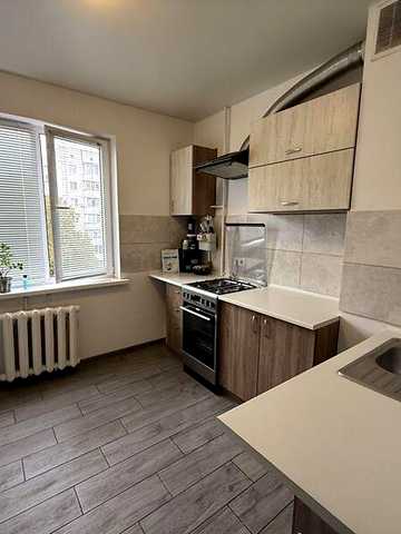 Продаж 1к Квартира Ігоря Каплуненка (Декабристів) вулиця